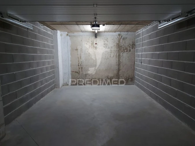 Garagem para Arrendamento em Portimão Foto 6