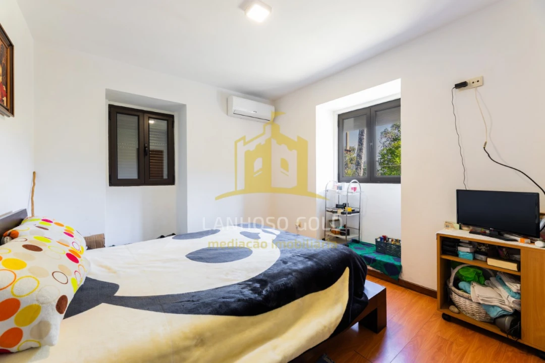 Moradia T3 para Venda em Azere Foto 8