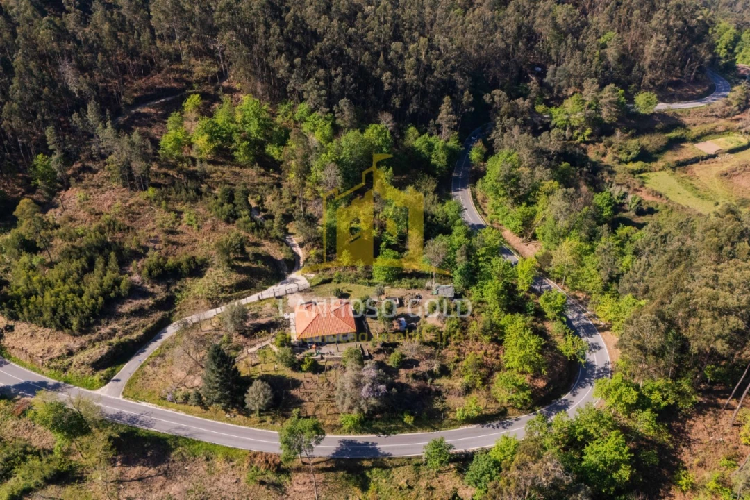 Moradia T3 para Venda em Azere Foto 13