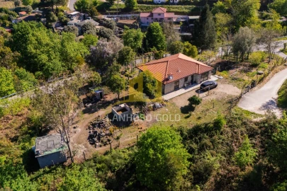 Moradia T3 para Venda em Azere