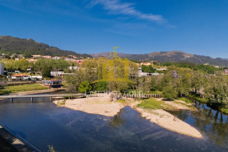 Moradia T3 para Venda em Azere Foto 15