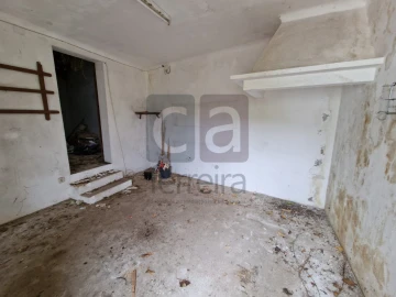 Moradia T2 para Venda em Vale de Cavalos