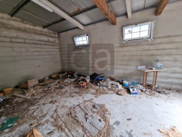 Moradia T2 para Venda em Vale de Cavalos