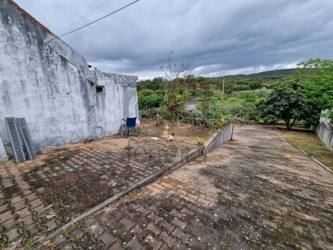 Moradia T2 para Venda em Vale de Cavalos Foto 3