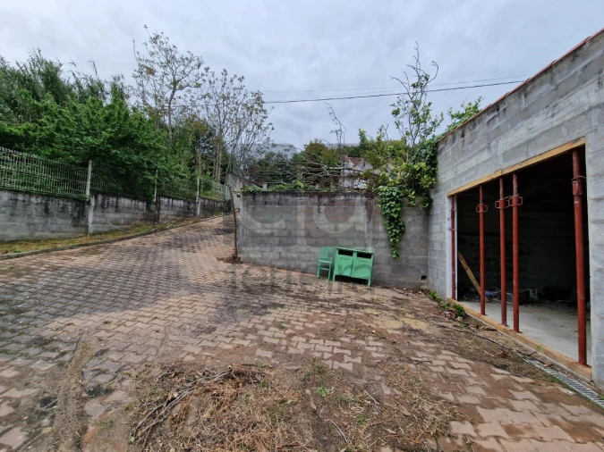 Moradia T2 para Venda em Vale de Cavalos Foto 26