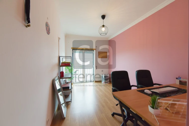 Apartamento T2 para Venda em Almeirim Foto 17