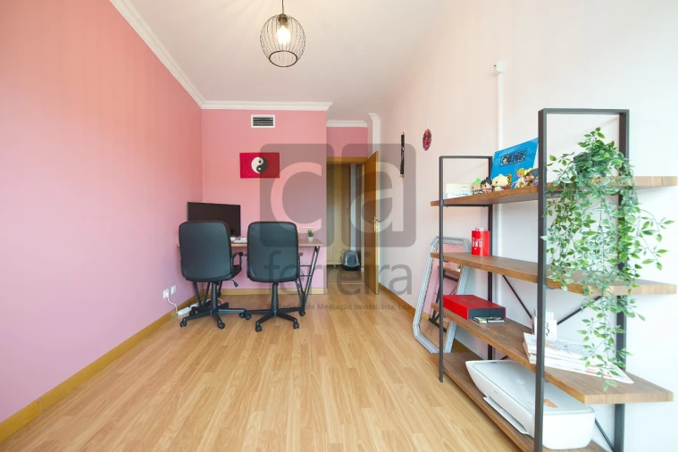 Apartamento T2 para Venda em Almeirim Foto 18