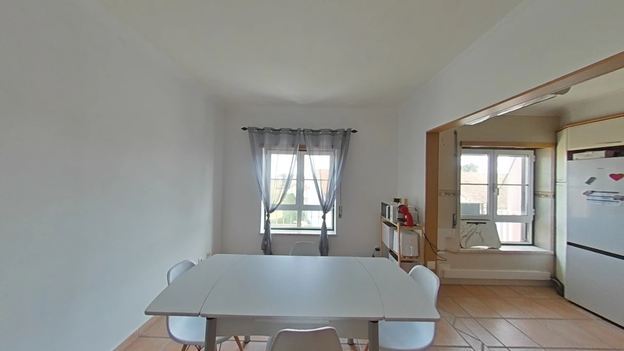 Apartamento T2 para Venda em Almeirim Foto 25