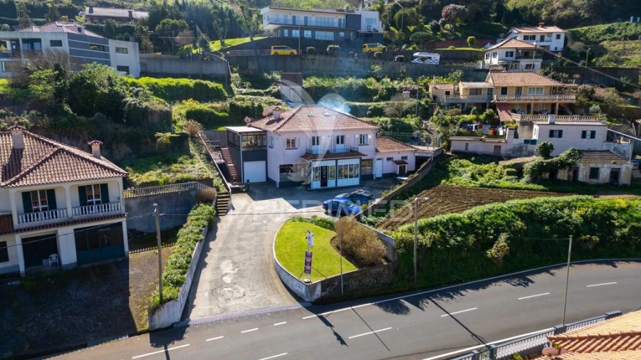 Moradia T3 para Venda em Santo Antonio da Serra Foto 2