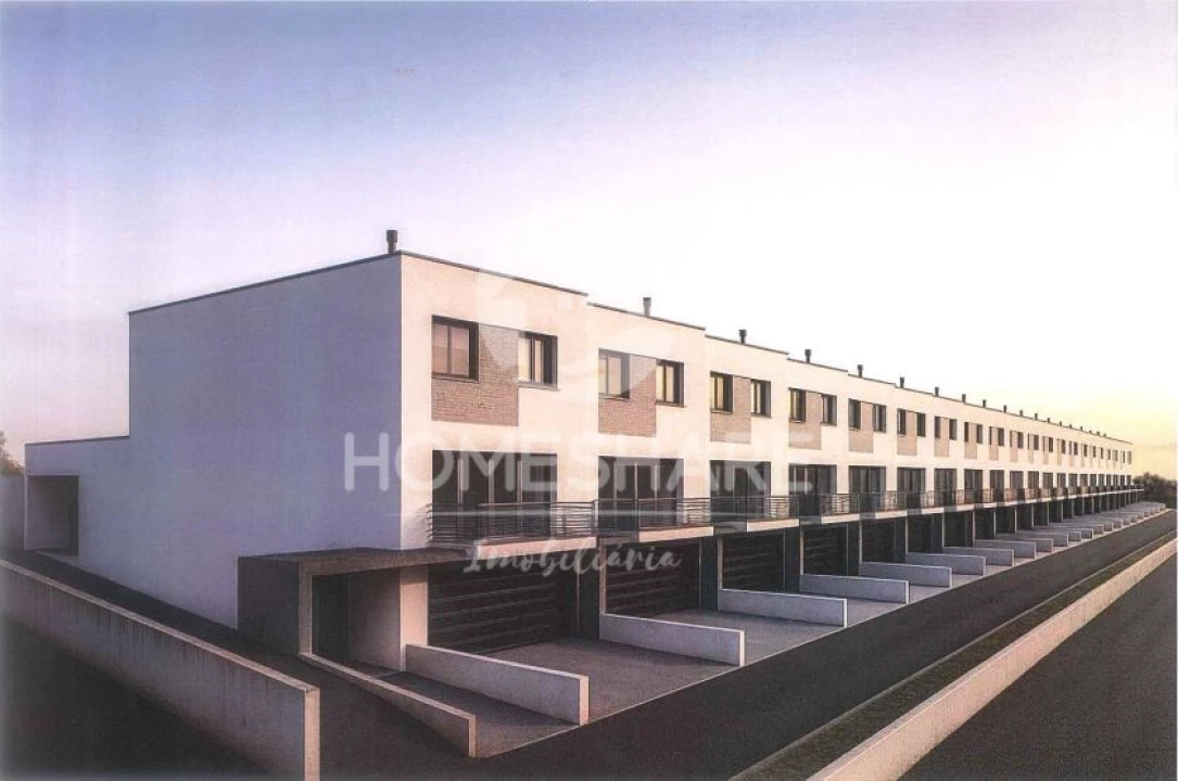 Moradia T3 para Venda em Valongo Foto 1