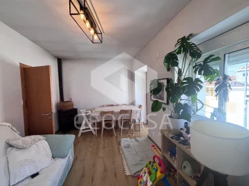 Moradia T2 para Venda em Algueirão-Mem Martins