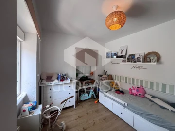 Moradia T2 para Venda em Algueirão-Mem Martins