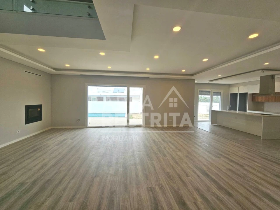 Moradia T4 para Venda em Azeitão (São Lourenço e São Simão) Foto 9