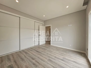 Moradia T4 para Venda em Azeitão (São Lourenço e São Simão)