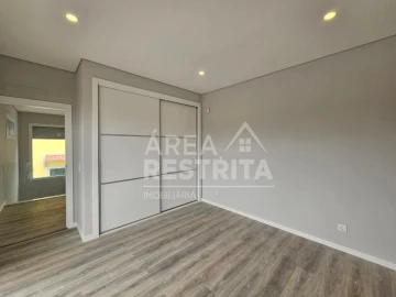 Moradia T4 para Venda em Azeitão (São Lourenço e São Simão)