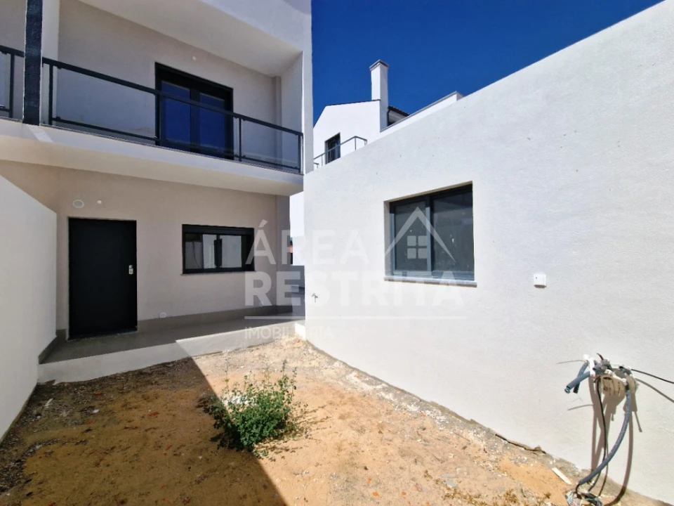 Moradia T3 para Venda em Quinta do Conde Foto 20