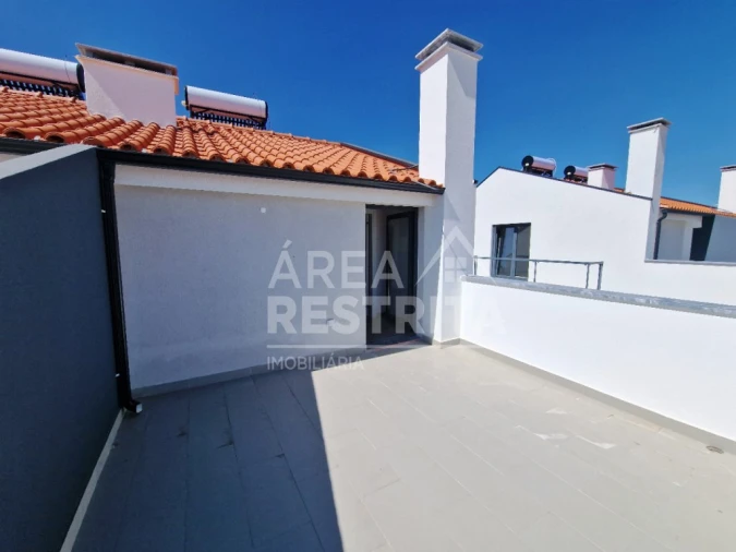 Moradia T3 para Venda em Quinta do Conde Foto 19