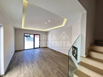 Moradia T3 para Venda em Quinta do Conde