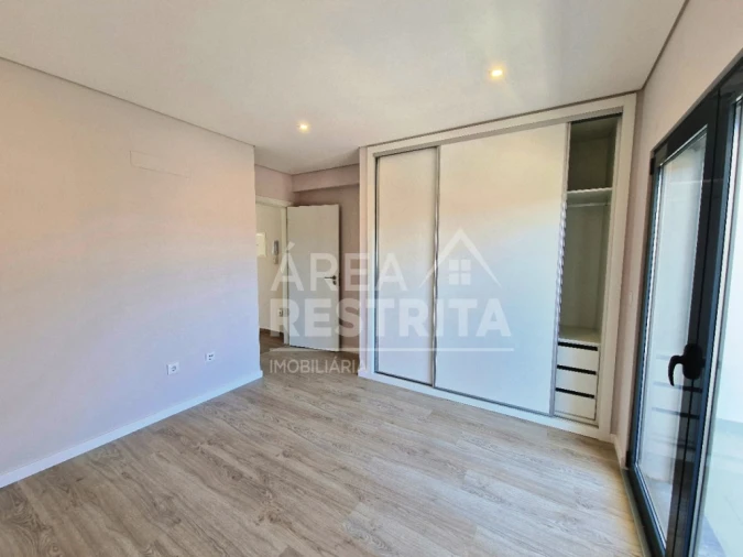 Moradia T3 para Venda em Quinta do Conde Foto 14