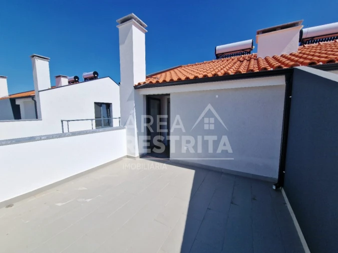 Moradia T3 para Venda em Quinta do Conde Foto 21