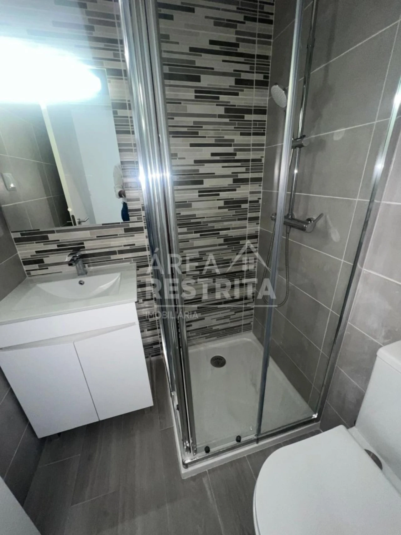 Apartamento T2 para Venda em Corroios Foto 4