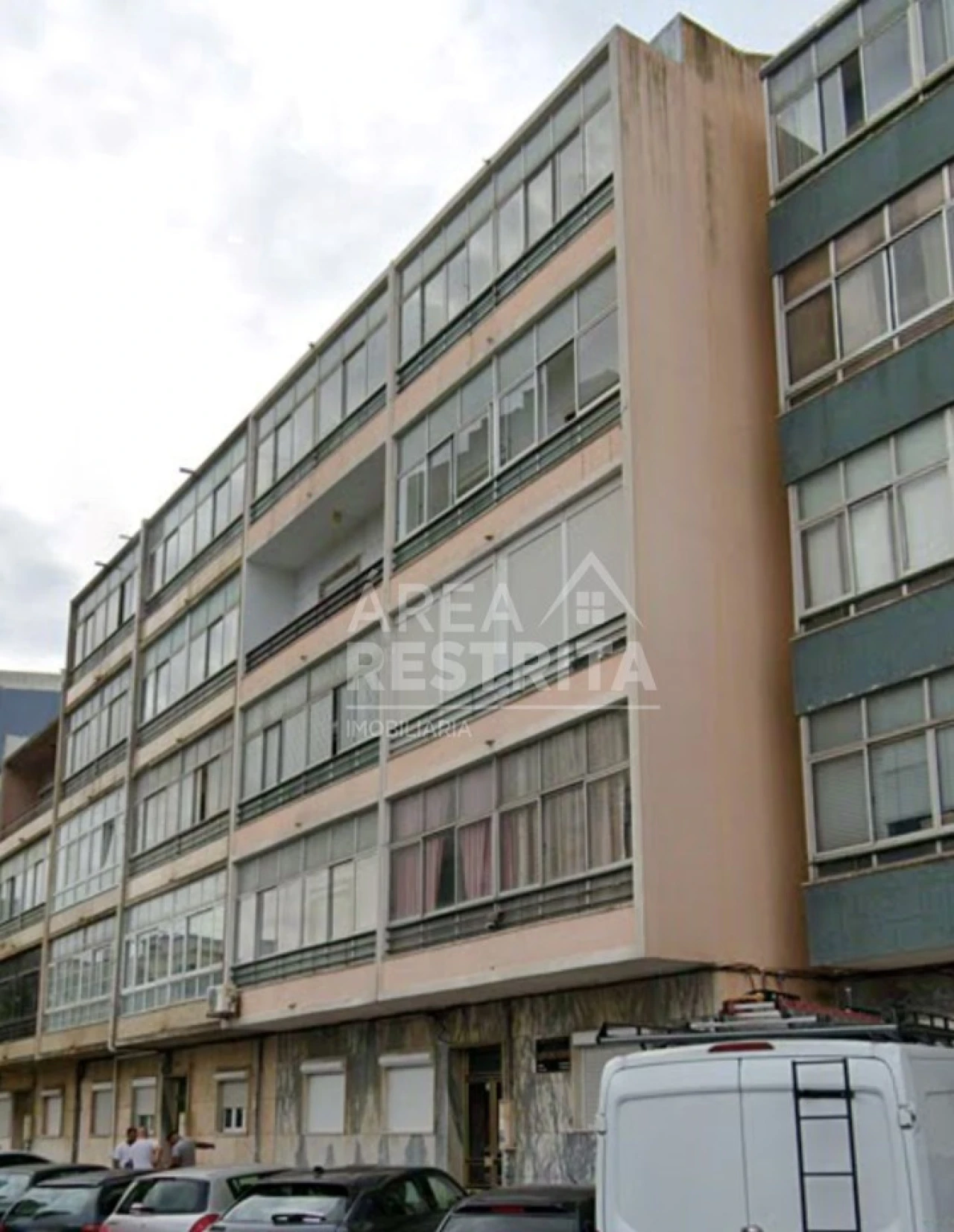 Apartamento T2 para Venda em Laranjeiro e Feijó Foto 1