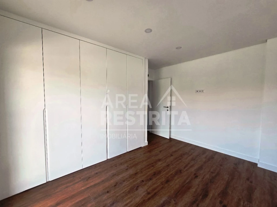 Moradia T3 para Venda em Quinta do Anjo Foto 25