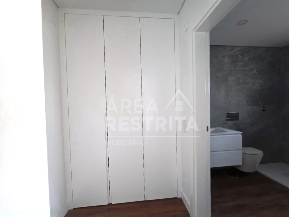 Moradia T3 para Venda em Quinta do Anjo Foto 31