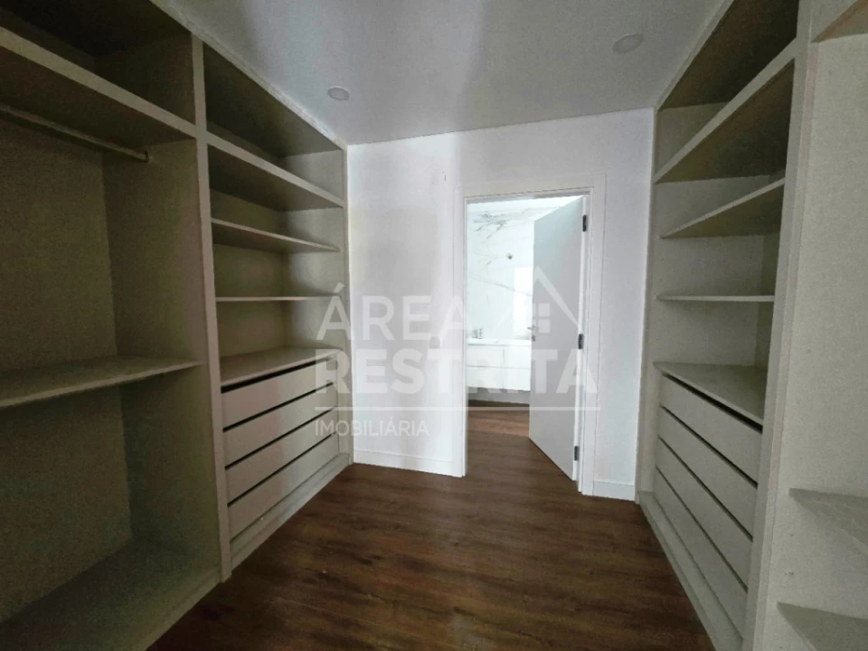 Moradia T3 para Venda em Quinta do Anjo Foto 35