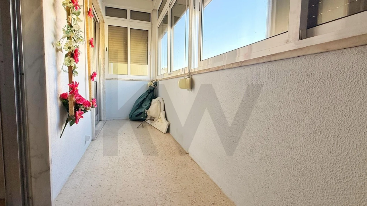 Apartamento T2 para Venda em Corroios Foto 20