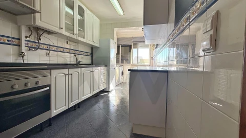 Apartamento T2 para Venda em Corroios