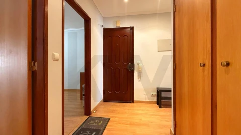 Apartamento T2 para Venda em Corroios