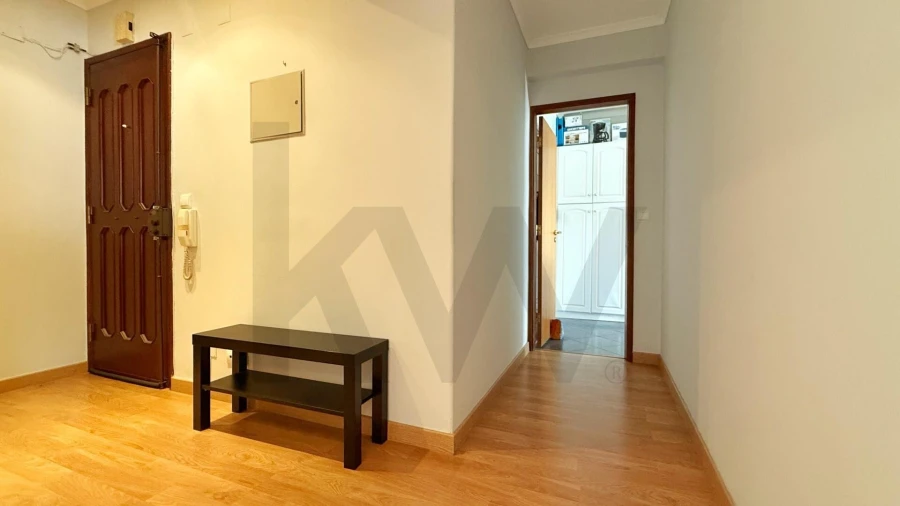 Apartamento T2 para Venda em Corroios Foto 10