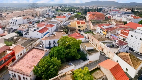Moradia T5 para Venda em Loule (São Clemente)