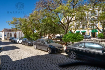 Moradia T5 para Venda em Loule (São Clemente)