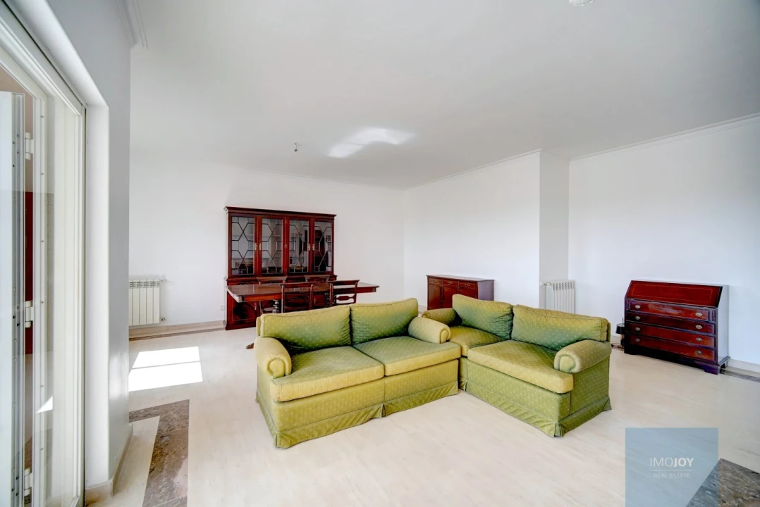 Apartamento T2 para Venda em Cascais e Estoril Foto 3