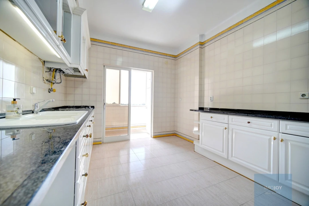 Apartamento T2 para Venda em Cascais e Estoril Foto 8