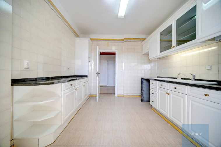 Apartamento T2 para Venda em Cascais e Estoril Foto 9