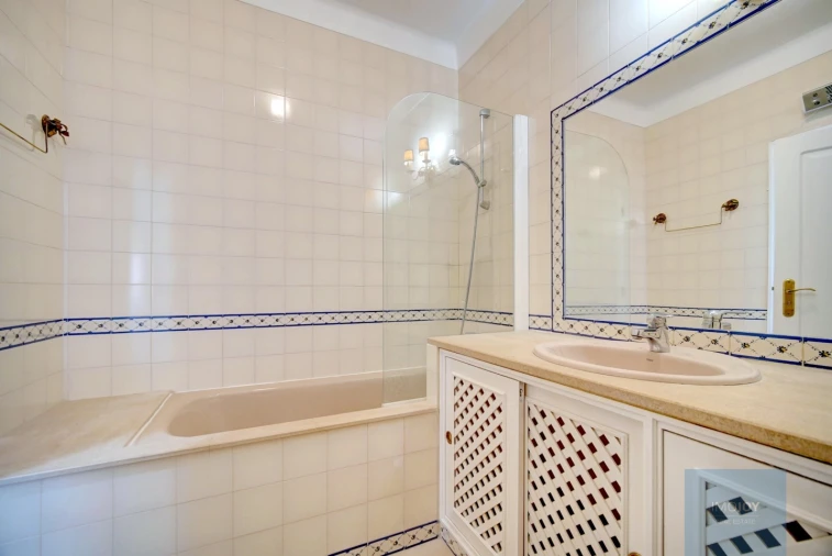 Apartamento T2 para Venda em Cascais e Estoril Foto 29
