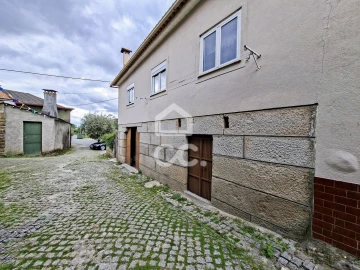 Moradia T3 para Venda em São Miguel de Vila Boa