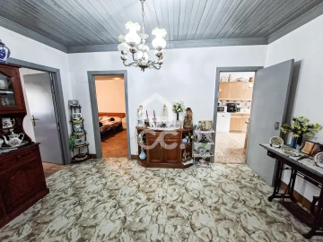 Moradia T3 para Venda em São Miguel de Vila Boa