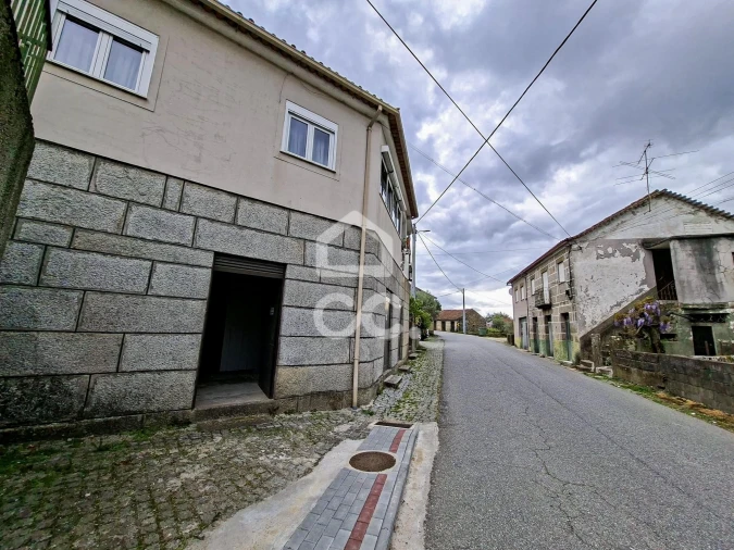 Moradia T3 para Venda em São Miguel de Vila Boa Foto 19