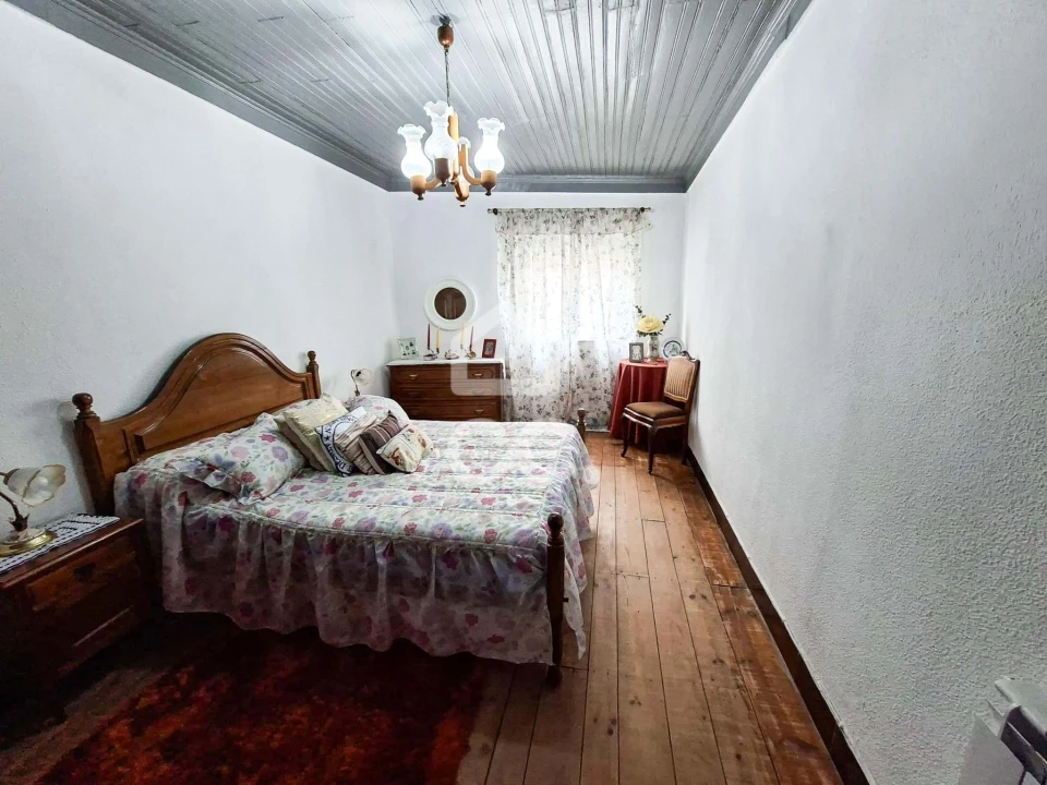 Moradia T3 para Venda em São Miguel de Vila Boa Foto 15