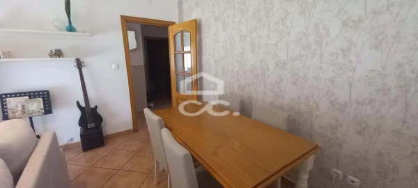 Moradia T2 para Venda em Santa Clara de Louredo