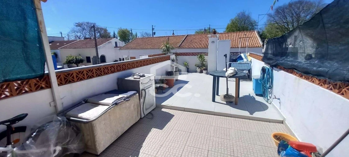 Moradia T2 para Venda em Santa Clara de Louredo Foto 10