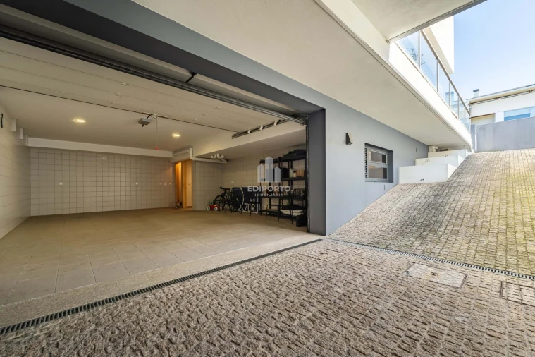 Moradia T4 para Venda em Cidade da Maia Foto 37