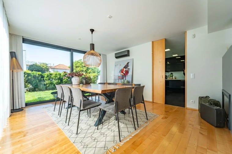 Moradia T4 para Venda em Cidade da Maia Foto 8