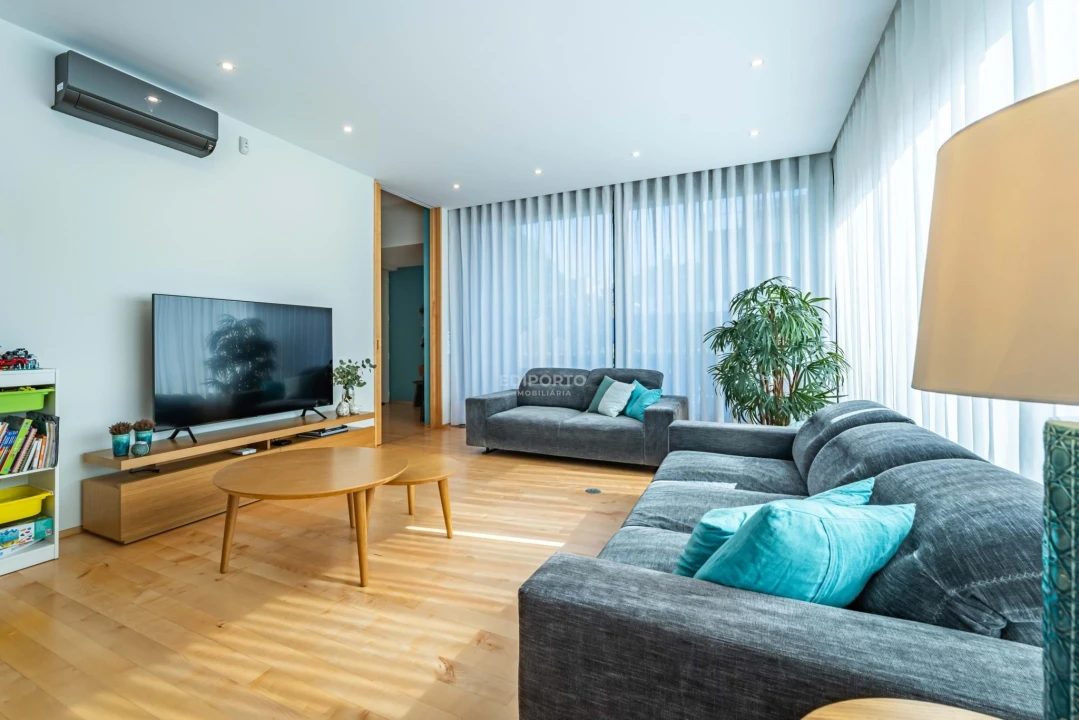 Moradia T4 para Venda em Cidade da Maia Foto 6