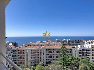 Apartamento T3 para Arrendamento em São Martinho