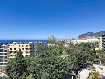 Apartamento T3 para Arrendamento em São Martinho